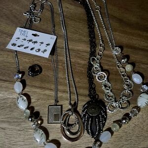 Women's Silver Jewelry Bundle (Vintage-Modern) (Multiple Pieces)